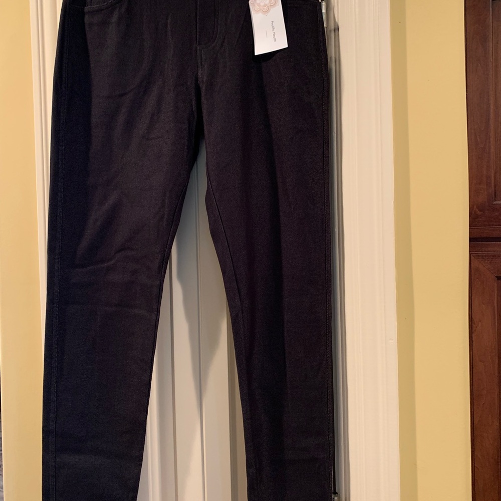 Women’s black jeggings juniors size L